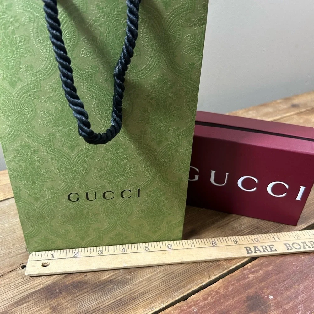 Gucci Green Bag with Red Box Set with branded ribbon, envelope and pouch!